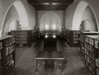 Old Chicago House Library 2914-1930_0.jpg
